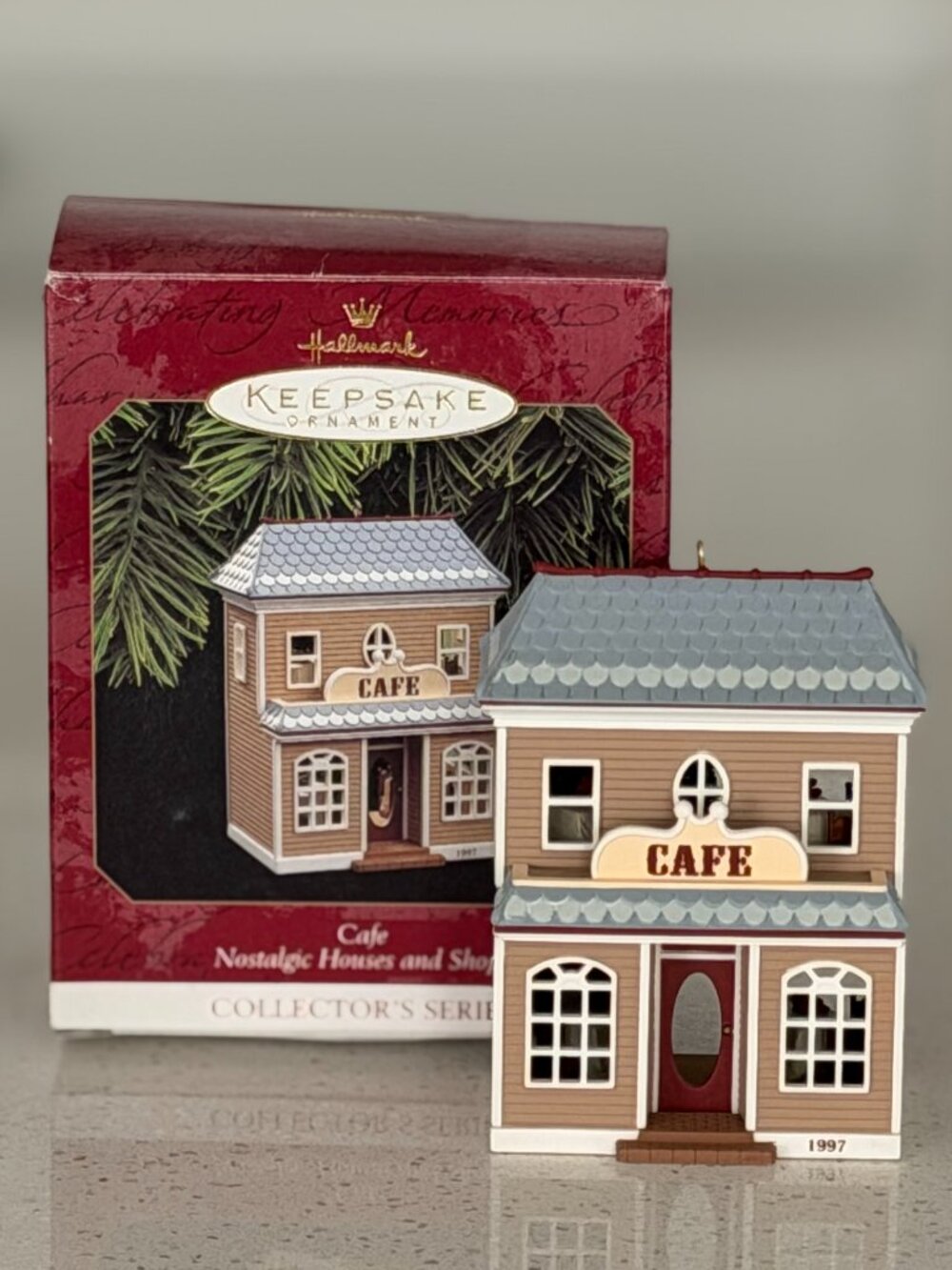 Hallmark Ornament Nostalgic Houses and Shops Cafe #14